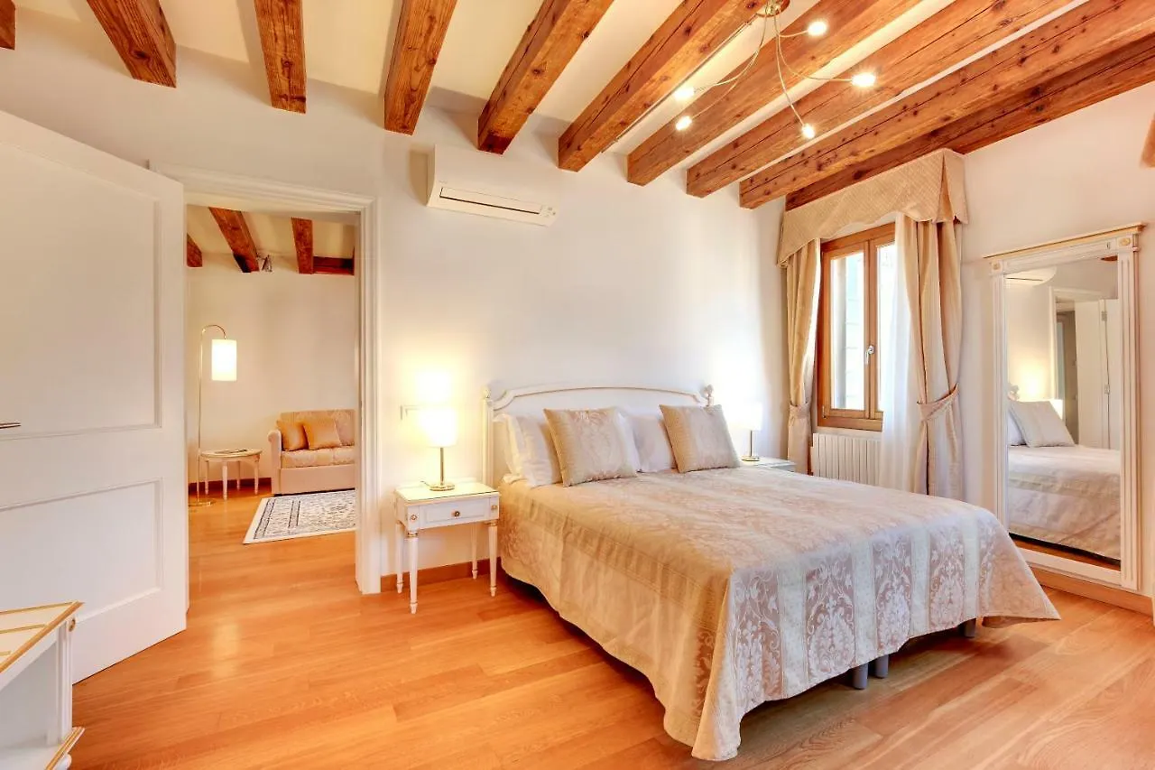 Ferienwohnung Nikki House Venedig Apartment
