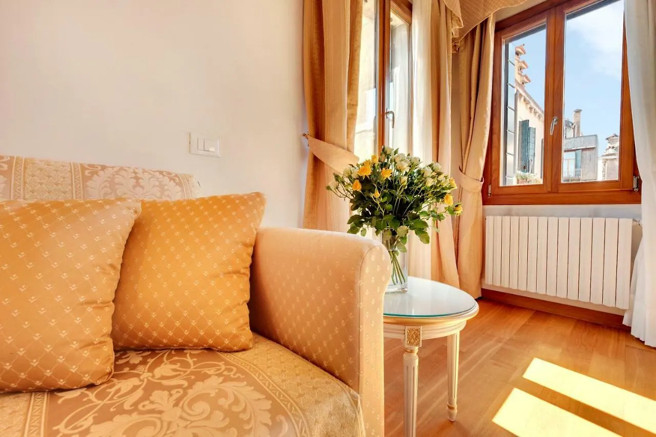 Ferienwohnung Nikki House Venedig Apartment